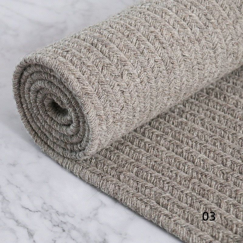 Hand-woven carpet made from only natural materials! A high-quality item that you can use for a long time (Warm Winter)