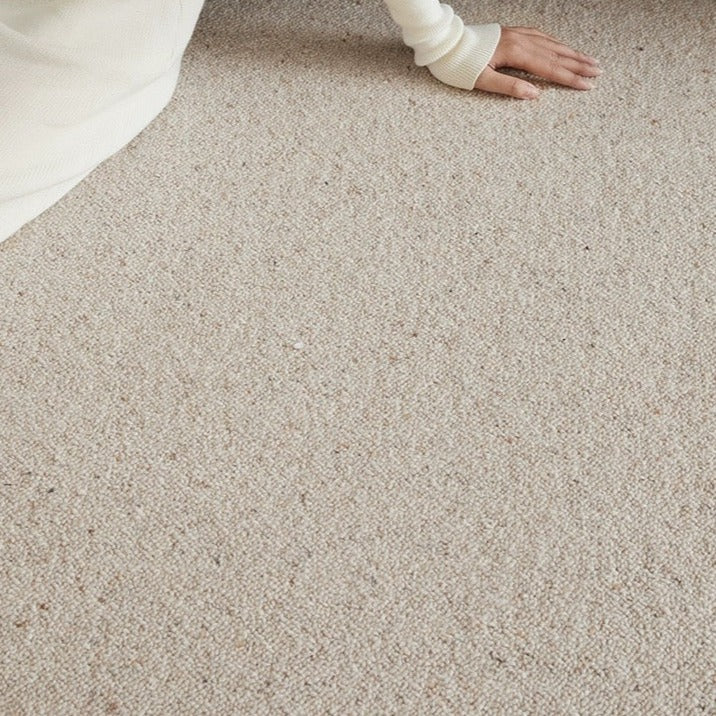 Machine-woven carpet made from 100% pure natural wool! A high-quality item that you can use for a long time (Nude) 