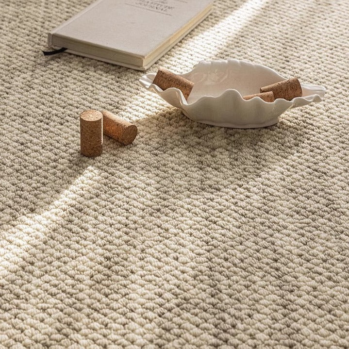 A hand-knitted carpet made from pure natural wool! A high-quality item that you can use for a long time (Tranquility) 