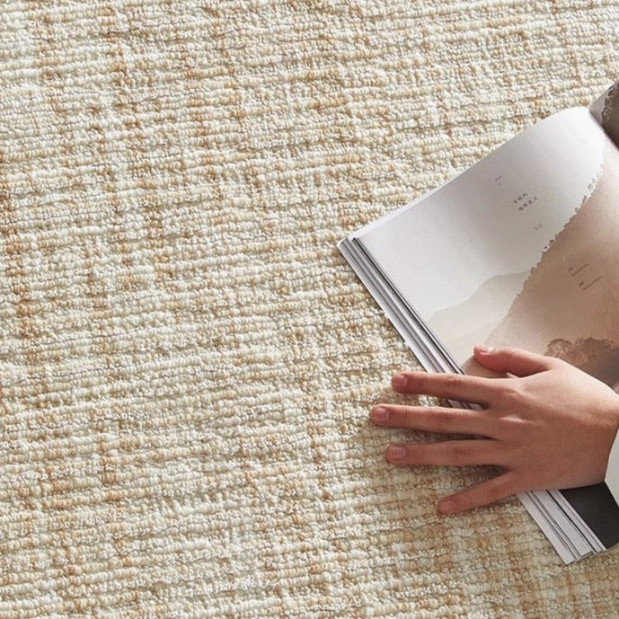 Machine-woven carpet made from pure natural wool! A high-quality product that you can use for a long time (Skin) 