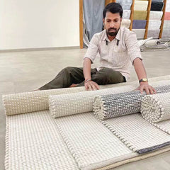 Hand-woven carpets made from only natural materials! A high-quality product that you can use for a long time (Particles) 