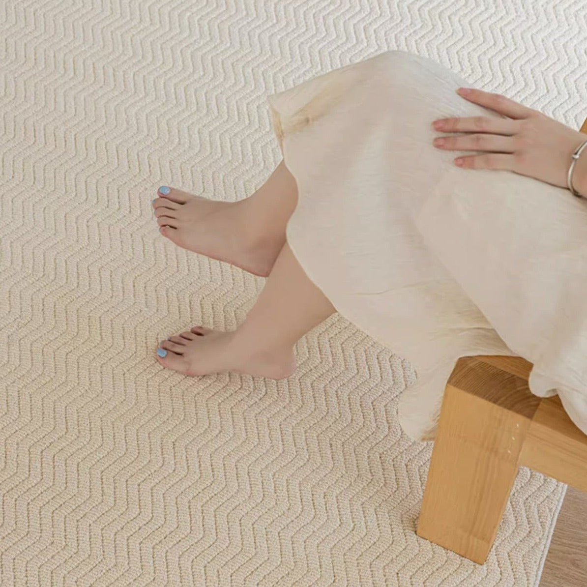 Machine-woven carpet made from pure natural wool! A high-quality item that you can use for a long time (Order) 