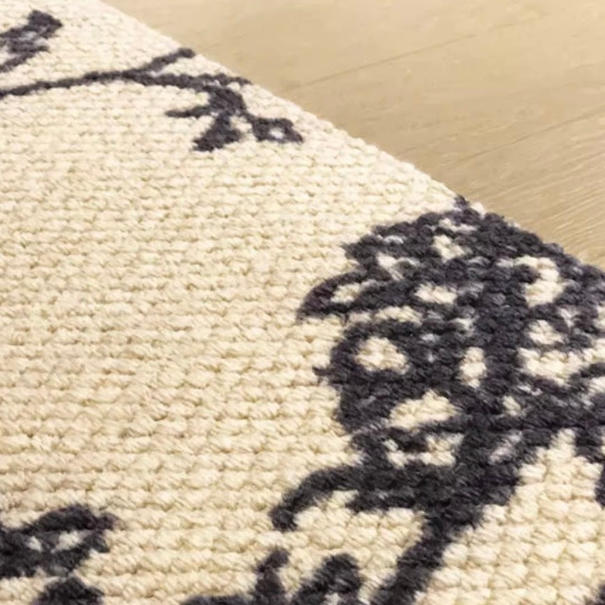 Classic Scandinavian 3D design Wilton woven carpet (Blooming Flowers)