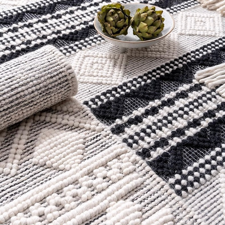 Hand-woven carpet made from only natural materials! A high-quality product that you can use for a long time (Mexico-01)