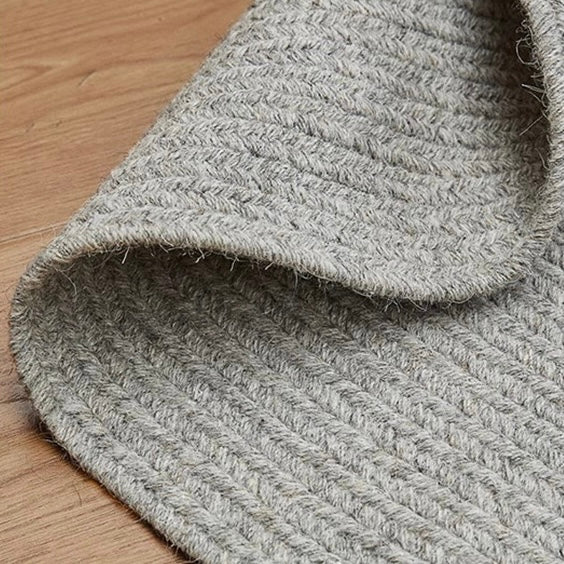 Hand-woven carpet made from only natural materials! A high-quality item that you can use for a long time (Warm Winter)