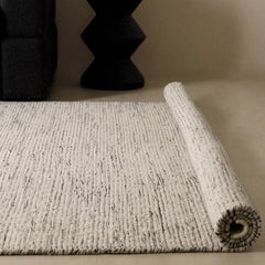 A hand-woven carpet made from only natural materials! A high-quality item that you can use for a long time (Rock)