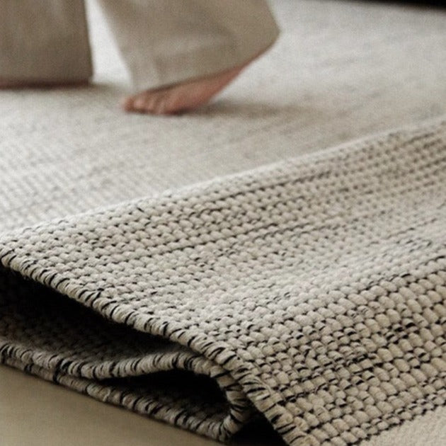 A hand-woven carpet made from only natural materials! A high-quality item that you can use for a long time (Rock)