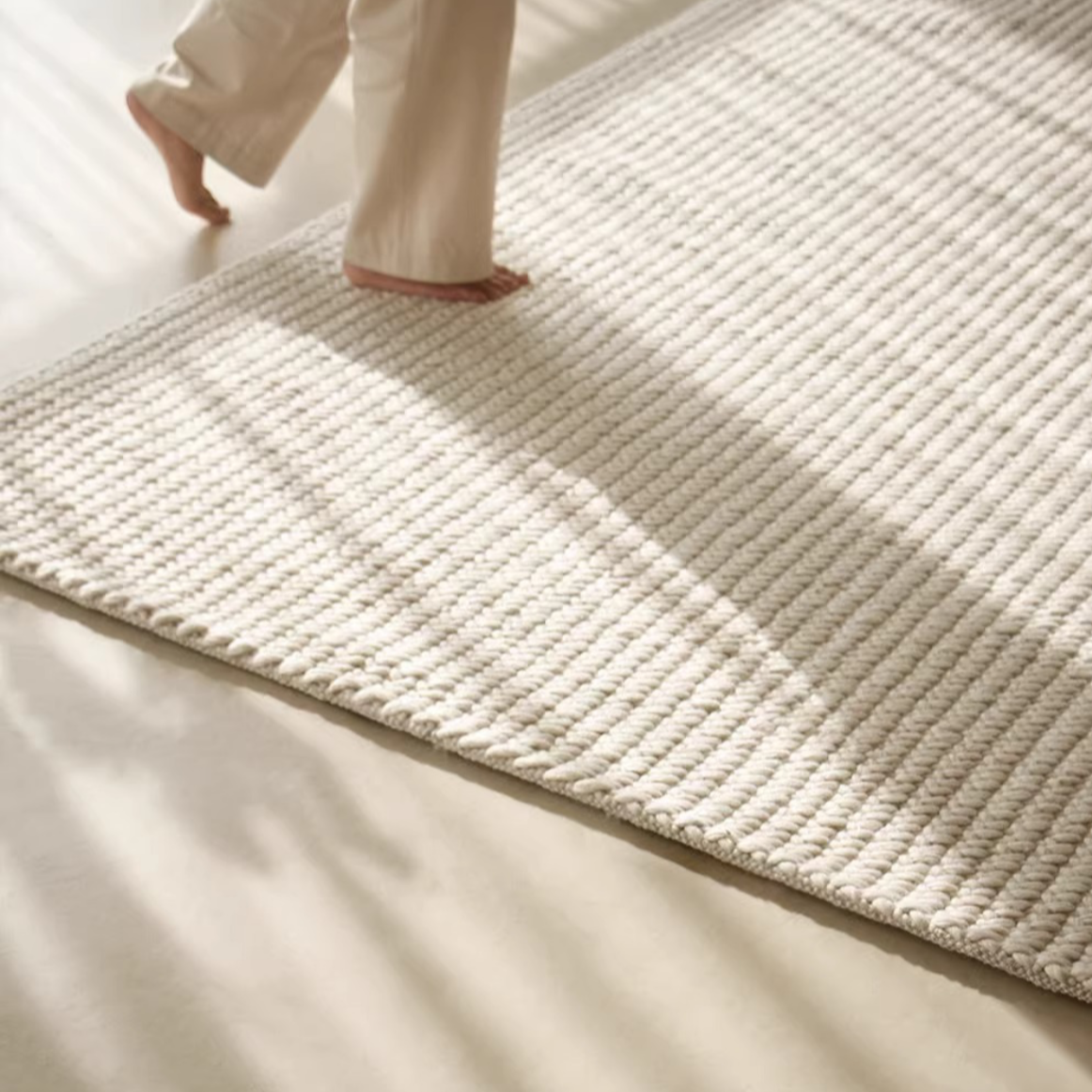 Hand-woven carpet made from only natural materials! A high-quality item that you can use for a long time (wheat ear)