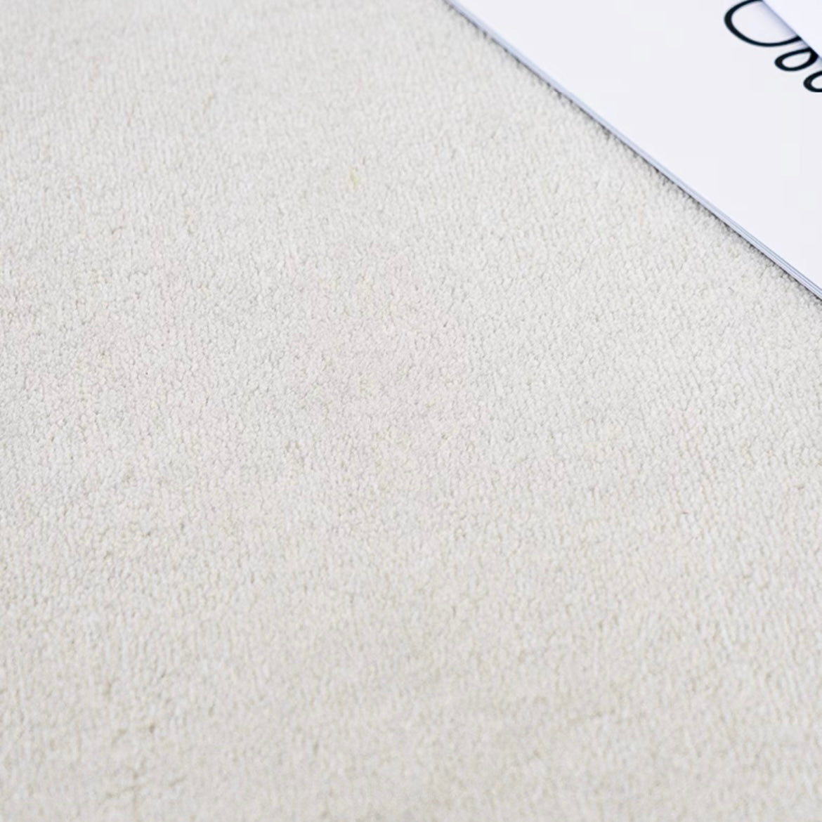 Perfect for a monochrome room. Stylish grey Wilton rug (Annie) 