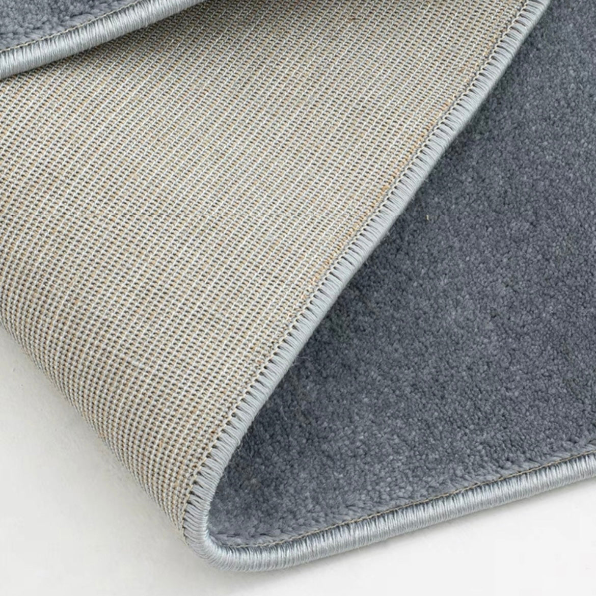Perfect for a monochrome room. Stylish grey Wilton rug (Annie) 