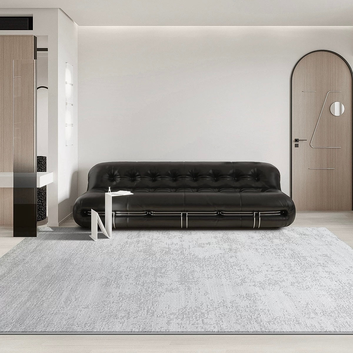 Perfect for a monochrome room. Stylish grey Wilton woven rug (Keladi)