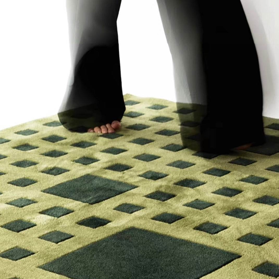 Luxury handmade tufted gun stitch carpet (Green Square)