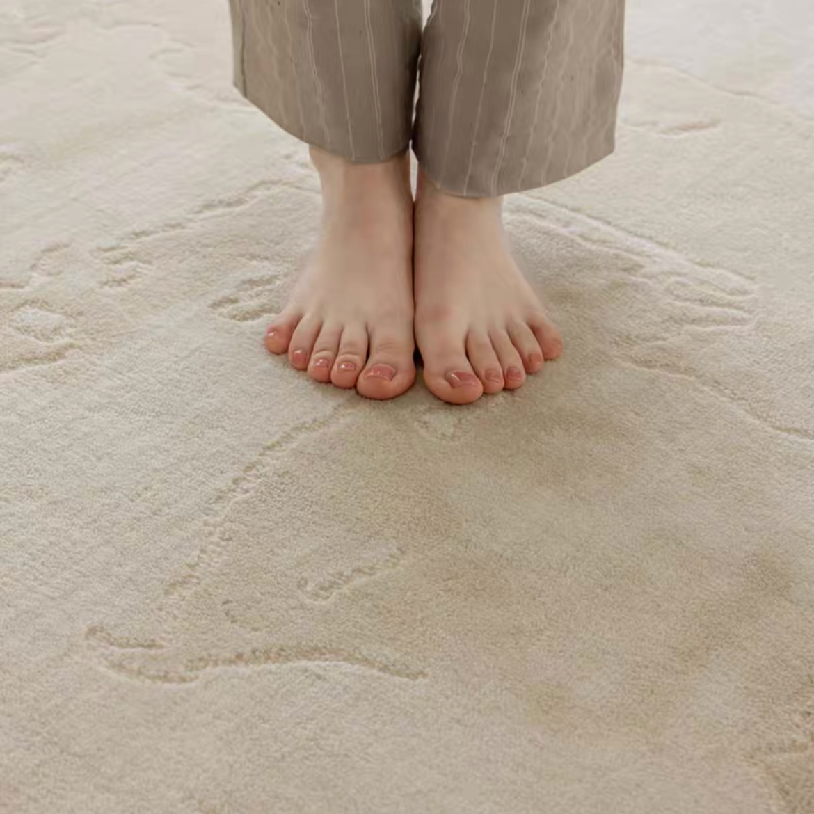 Classic Scandinavian 3D design Wilton woven carpet (Lille) 