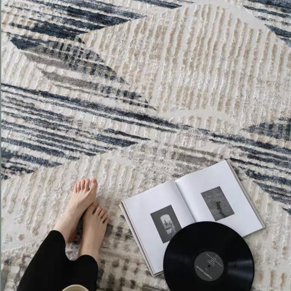 Classic Scandinavian 3D design Wilton woven carpet (meredith-blue) 
