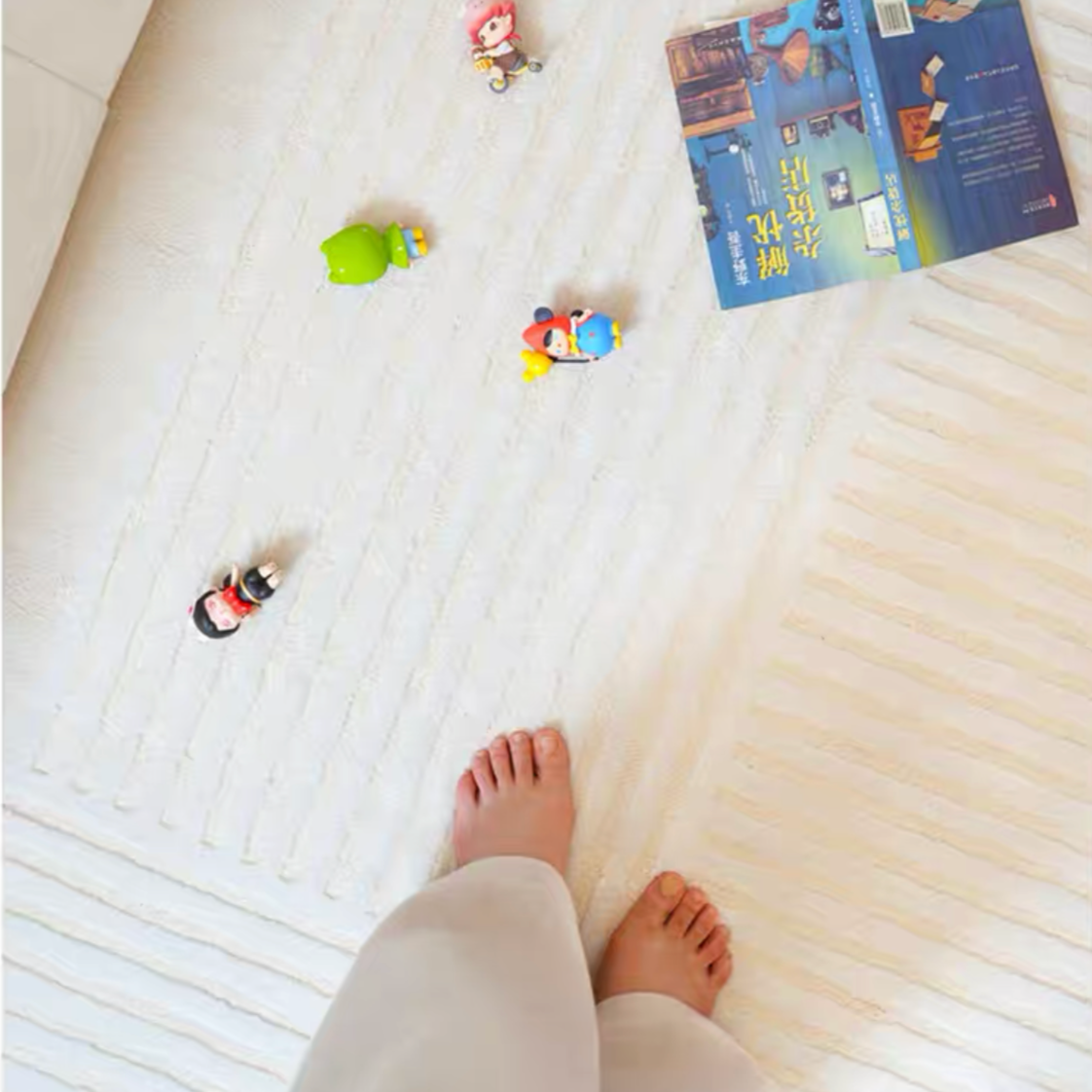 Classic Nordic 3D design Wilton woven carpet (Winnie) 