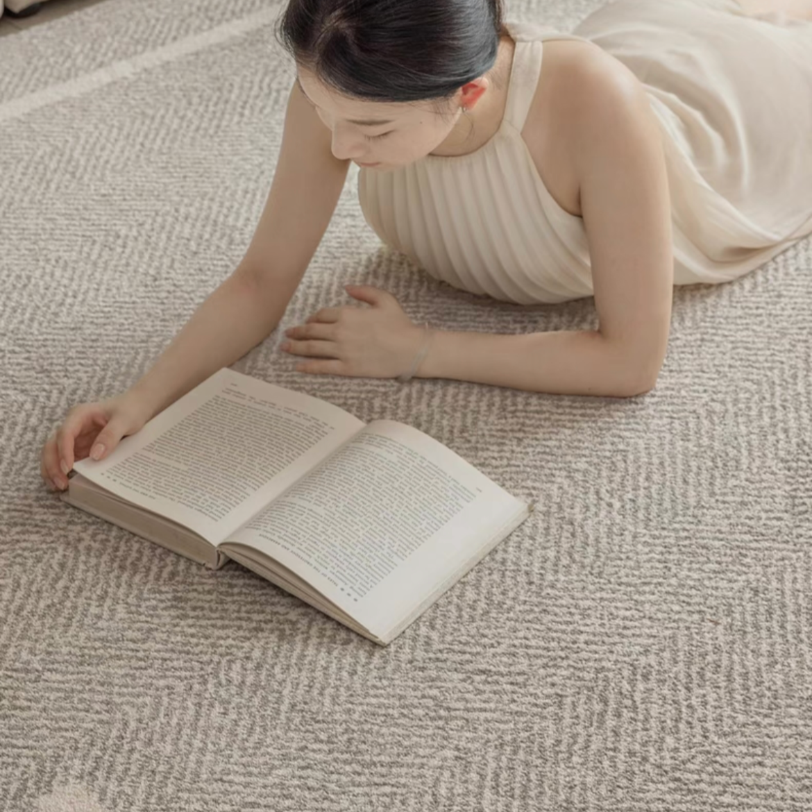 Classic Scandinavian 3D design Wilton woven carpet (Cloud) 