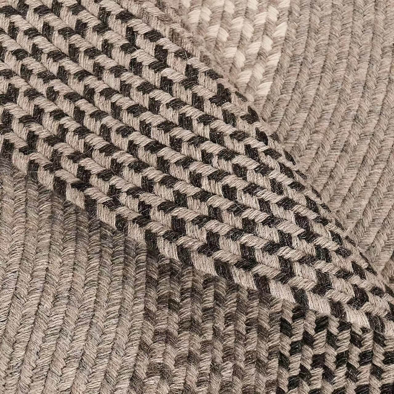 A hand-woven carpet made using 90% natural yak hair and only natural materials! A high-quality product that you can use for a long time (ORBIT) 