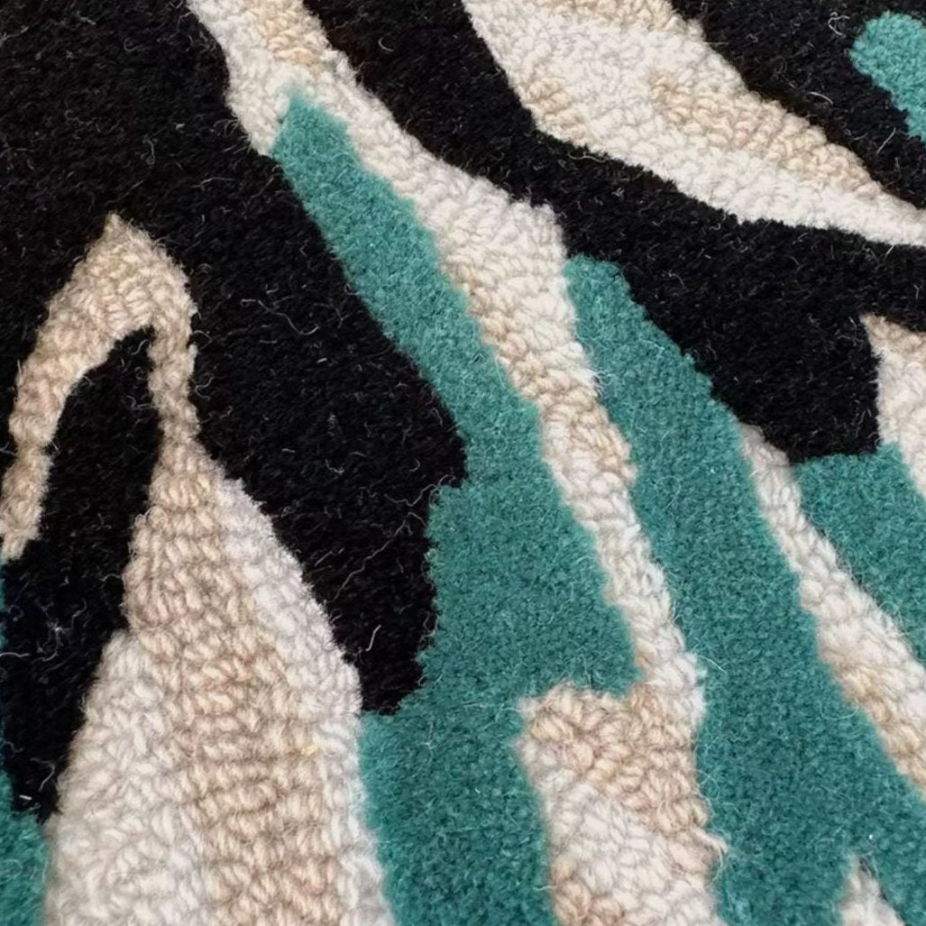 High-quality handmade tufted gun-stitched carpet (Under the tree)