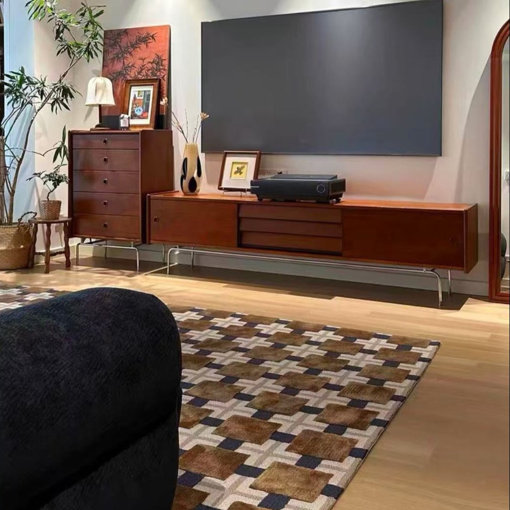 Luxury Hand Tufted Gun Stitched Carpet (American Vintage)