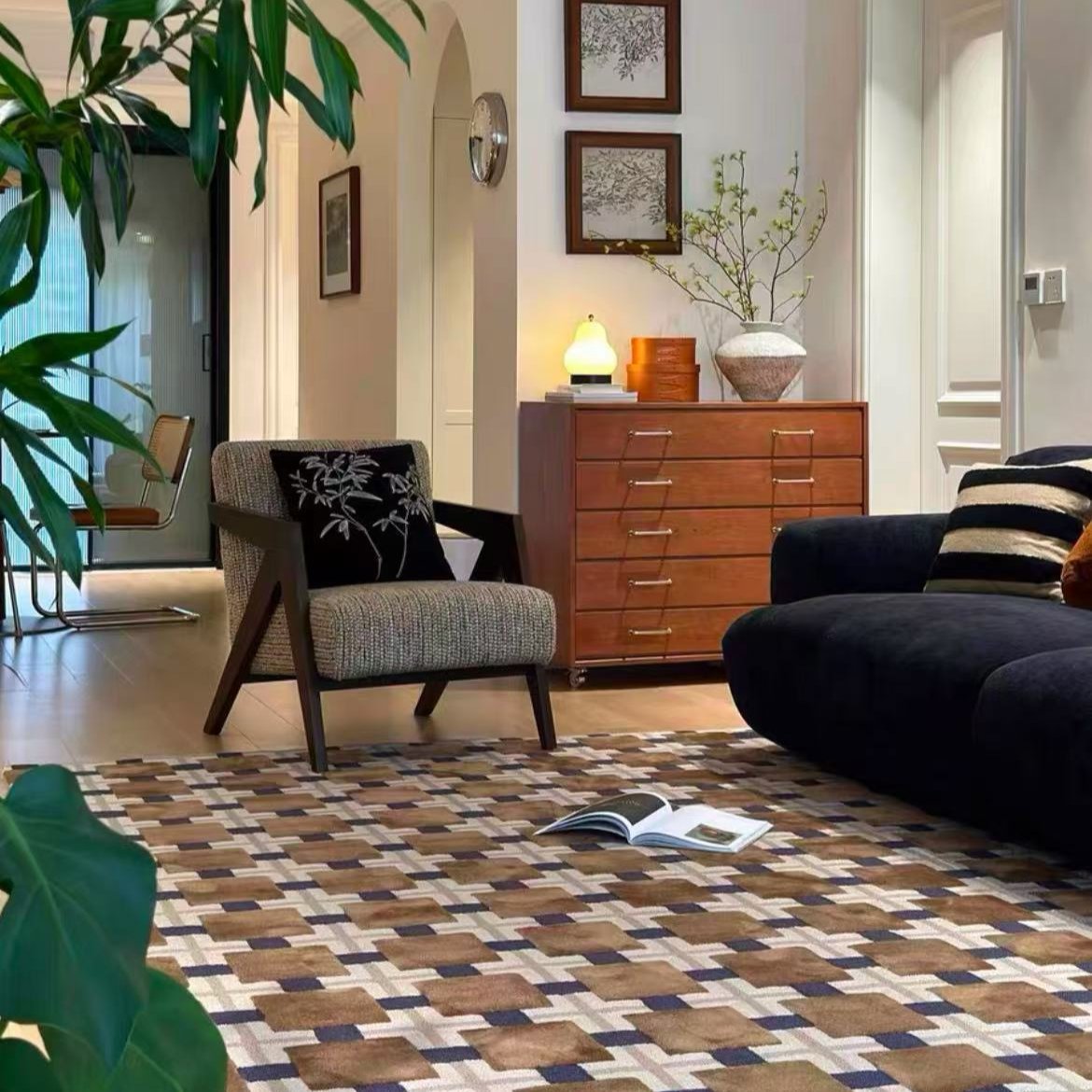 Luxury Hand Tufted Gun Stitched Carpet (American Vintage)