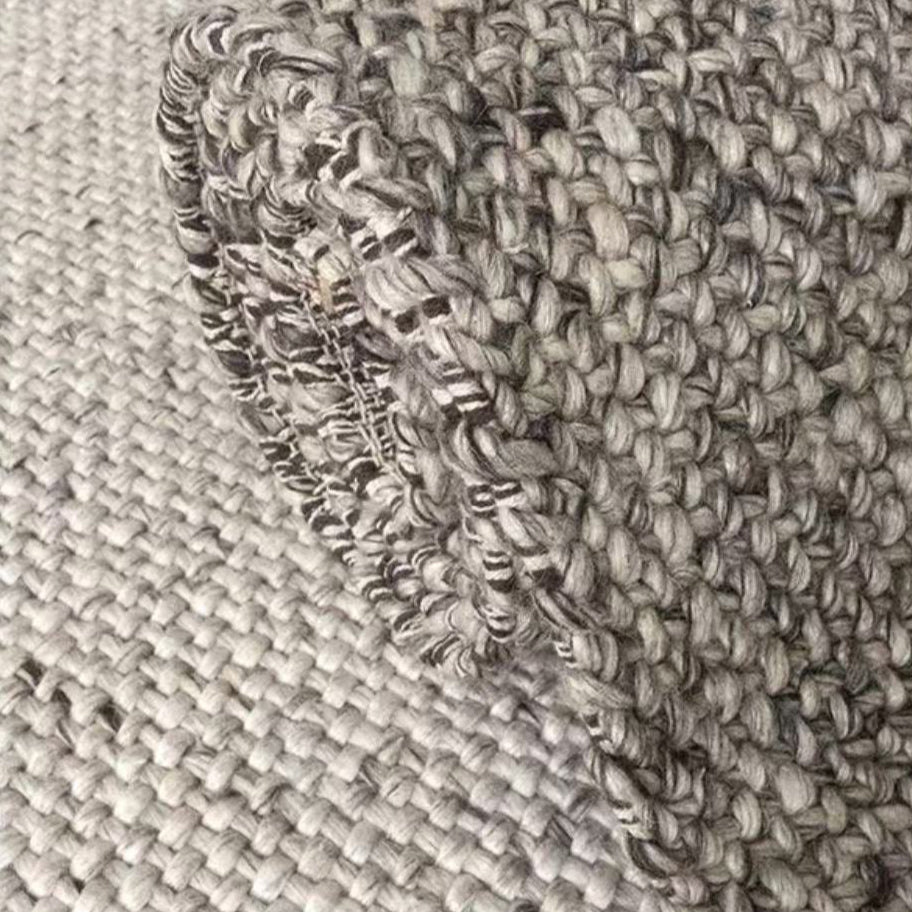 Hand-woven carpet made using only natural materials! A high-quality item that you can use for a long time (cross)