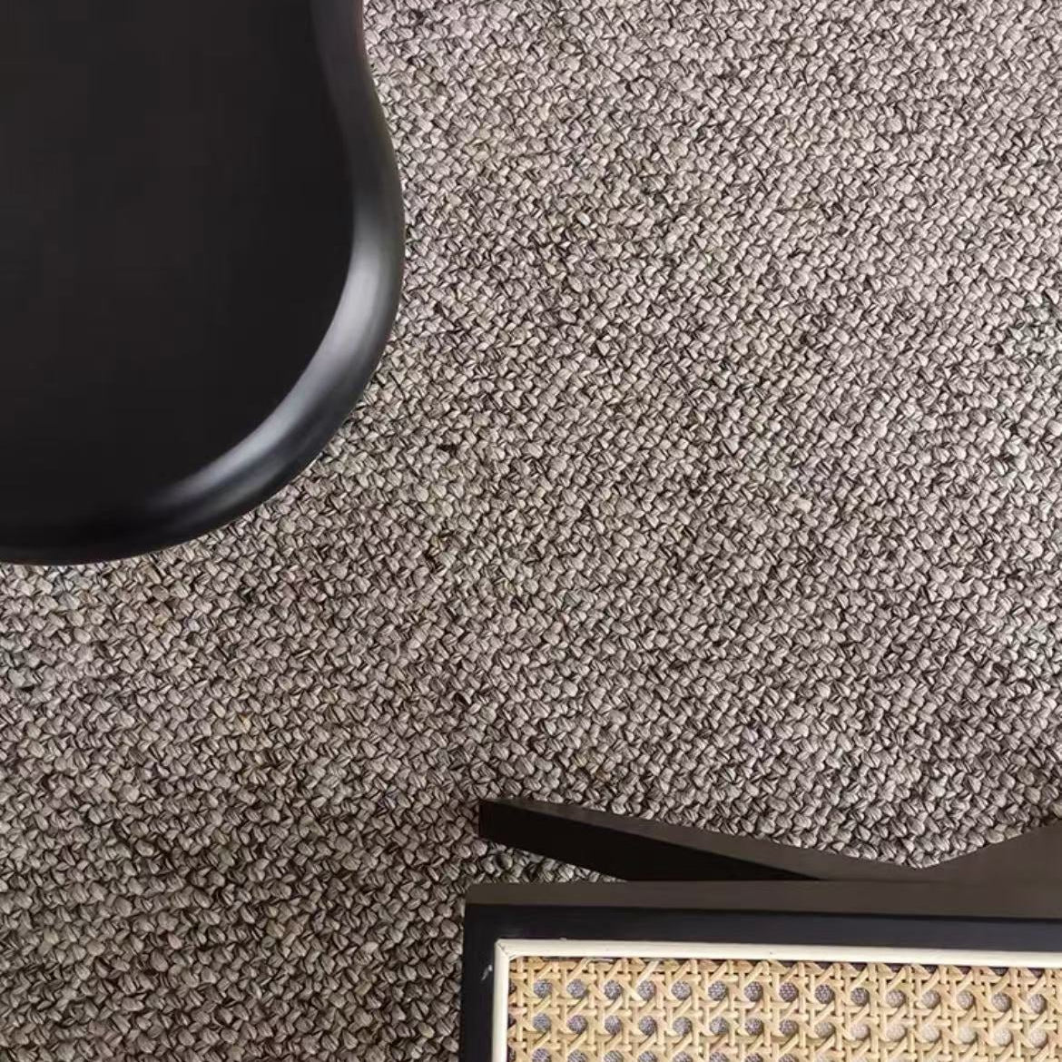 Hand-woven carpet made using only natural materials! A high-quality item that you can use for a long time (cross)
