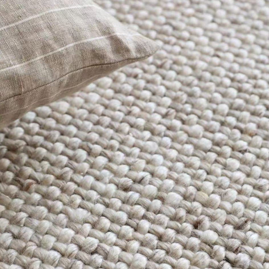 Hand-woven carpet made using only natural materials! A high-quality item that you can use for a long time (cross)