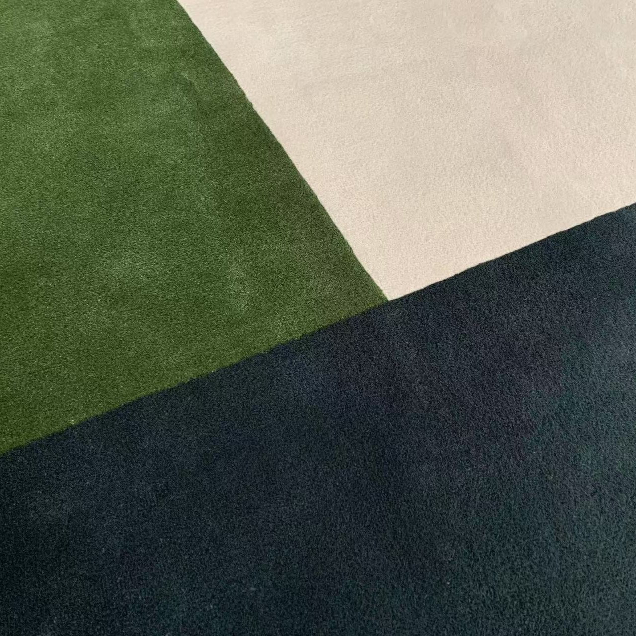 Luxury handmade tufted gun stitch carpet (French module)