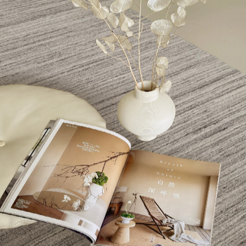 Hand-woven carpet made from only natural materials! A high-quality item that you can use for a long time (Earth)